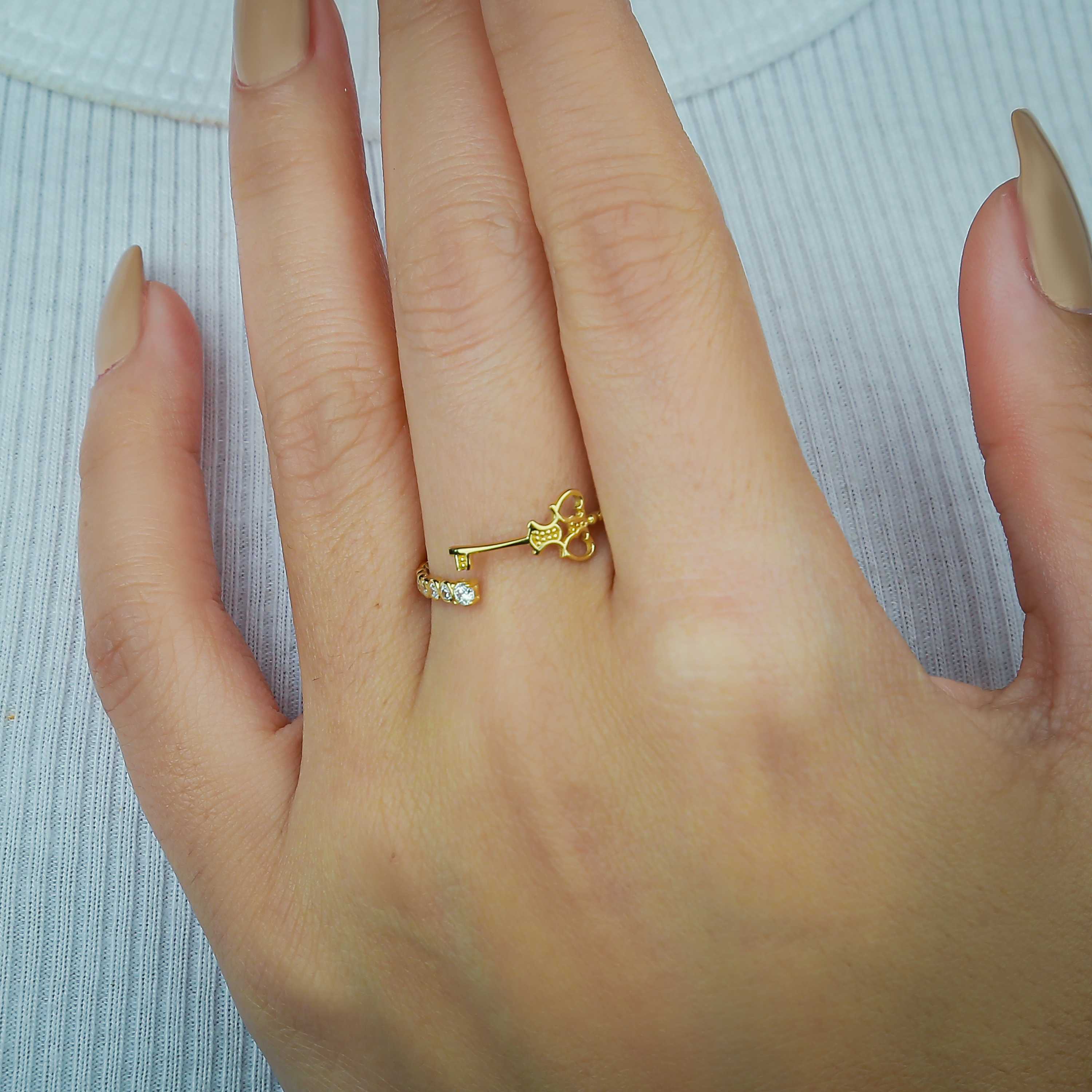 18 karat gold ring, Turkish made - (H-1205)